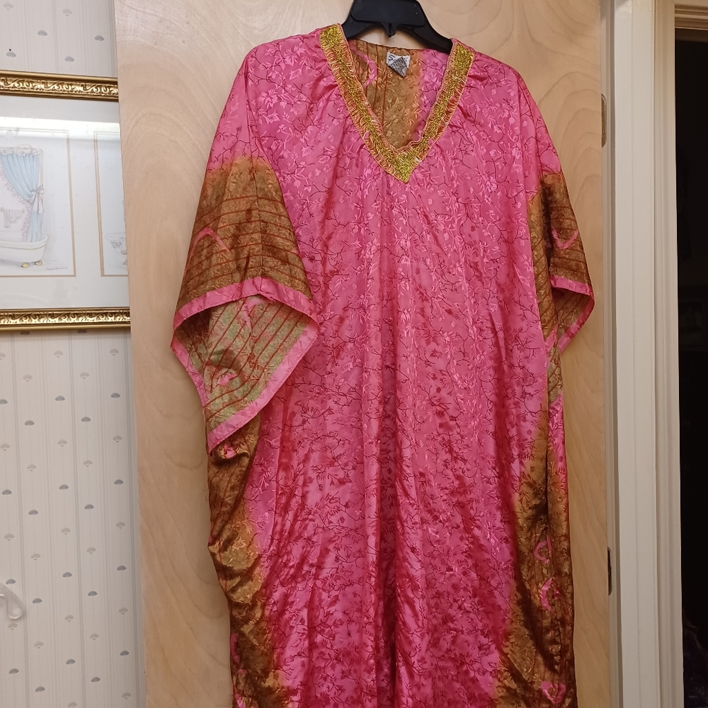 Sante Pink Gold Vintage Kaftan Dress